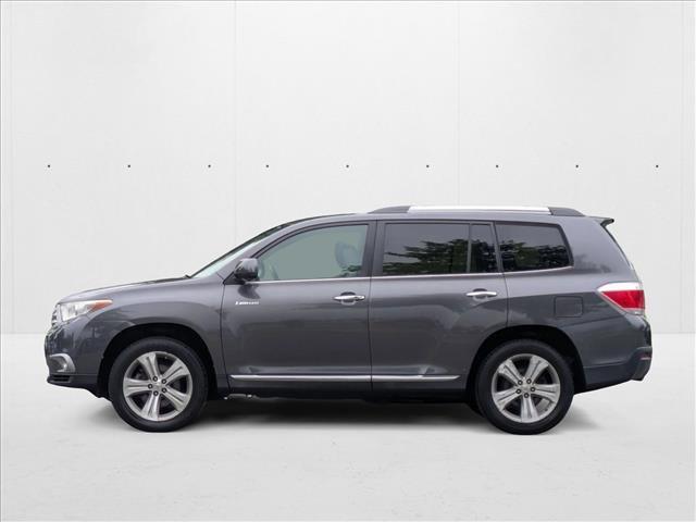 used 2013 Toyota Highlander car, priced at $18,990