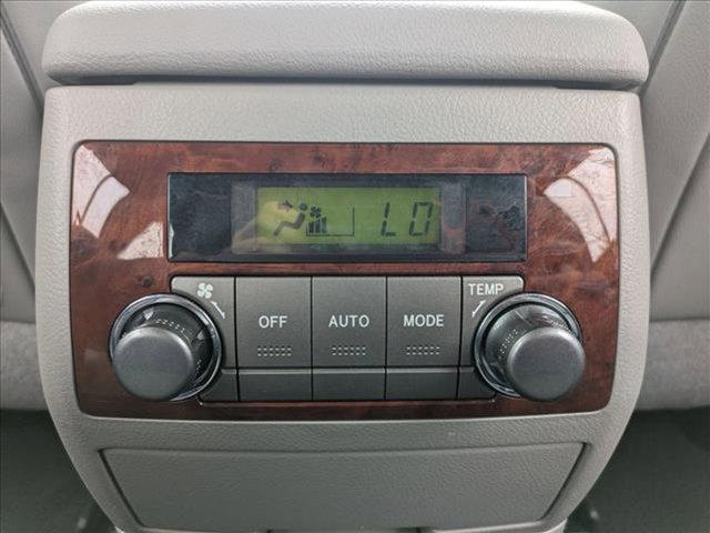 used 2013 Toyota Highlander car, priced at $18,990