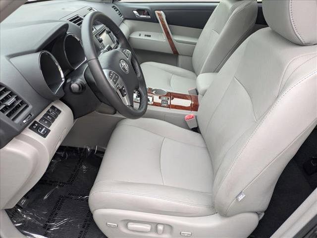 used 2013 Toyota Highlander car, priced at $18,990