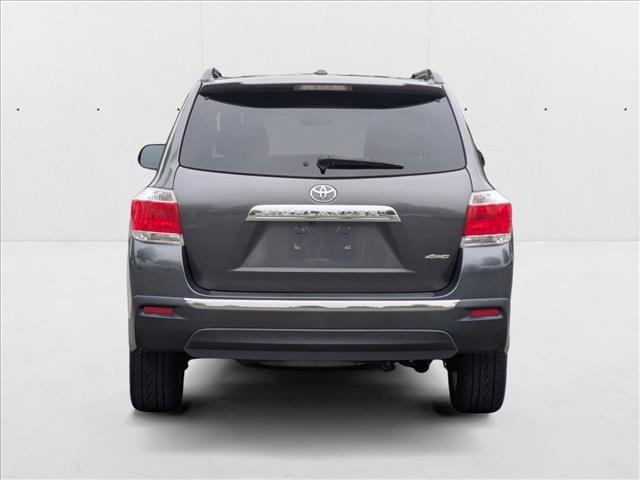 used 2013 Toyota Highlander car, priced at $18,990