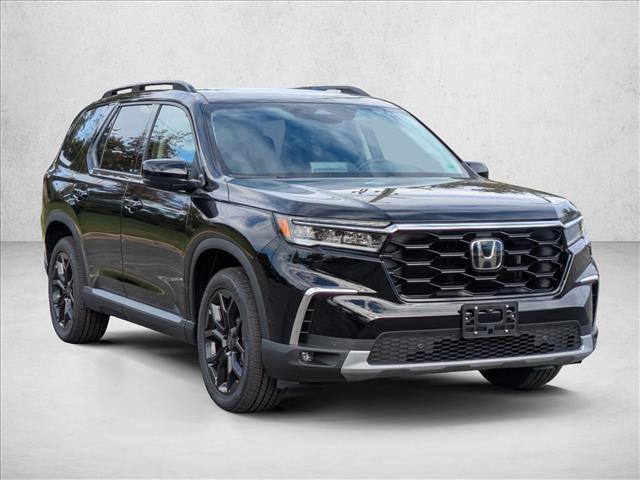 new 2025 Honda Pilot car, priced at $52,995