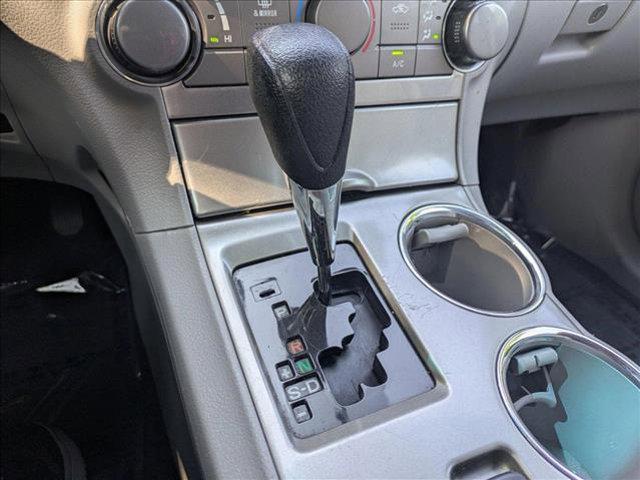 used 2013 Toyota Highlander car, priced at $12,390