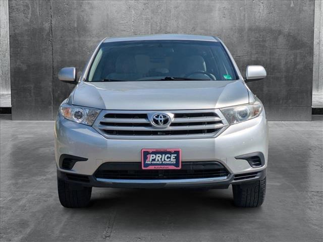 used 2013 Toyota Highlander car, priced at $12,390