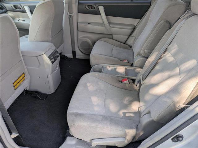 used 2013 Toyota Highlander car, priced at $12,390