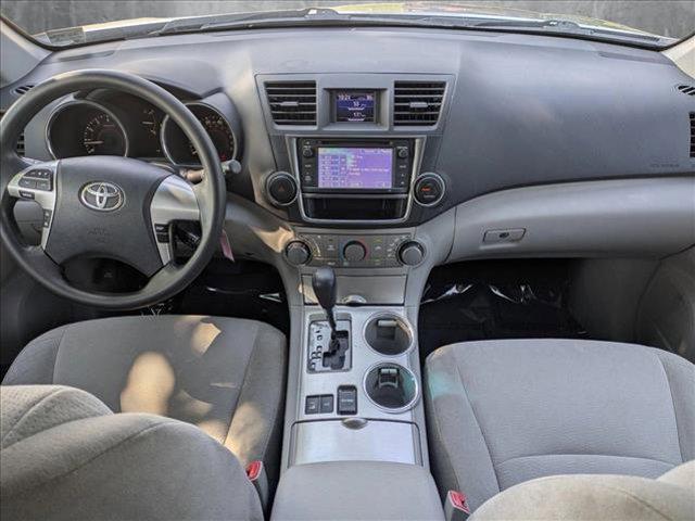 used 2013 Toyota Highlander car, priced at $12,390