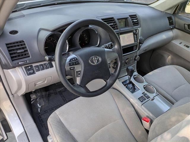 used 2013 Toyota Highlander car, priced at $12,390