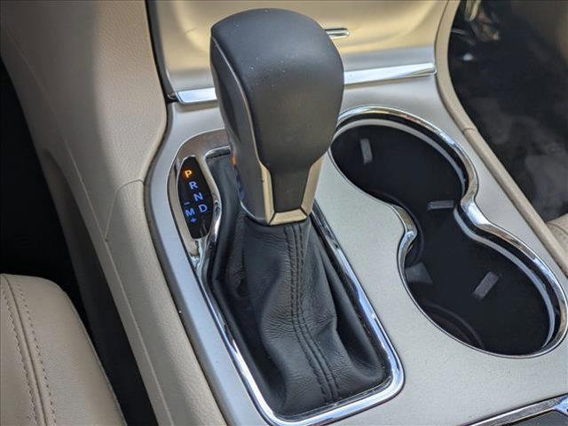 used 2017 Jeep Grand Cherokee car, priced at $11,399