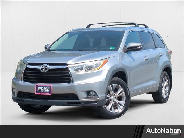 used 2014 Toyota Highlander car, priced at $20,990