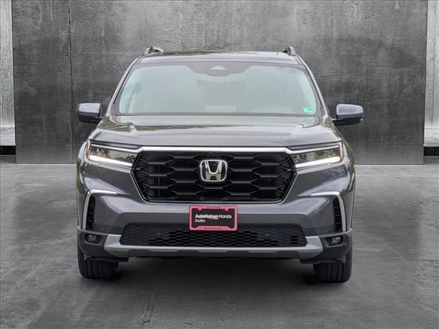 new 2025 Honda Pilot car, priced at $54,530