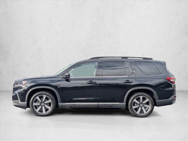 used 2025 Honda Pilot car, priced at $43,991