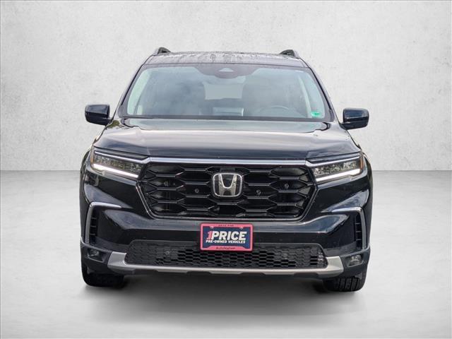 used 2025 Honda Pilot car, priced at $43,991