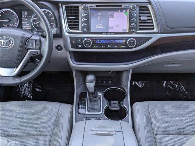 used 2016 Toyota Highlander car, priced at $21,992