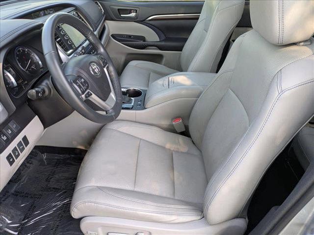 used 2016 Toyota Highlander car, priced at $21,992