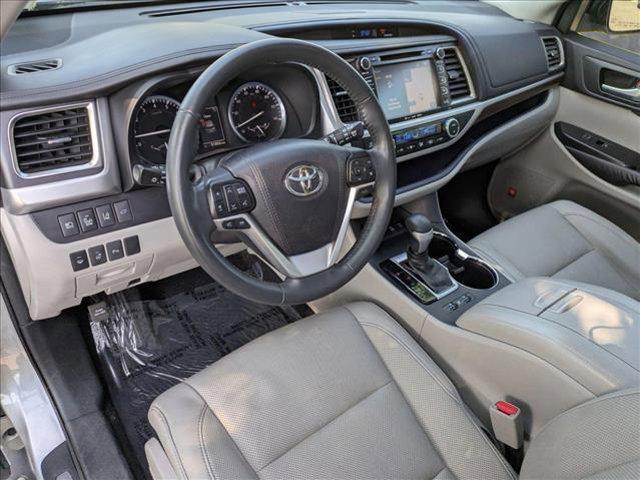 used 2016 Toyota Highlander car, priced at $21,992