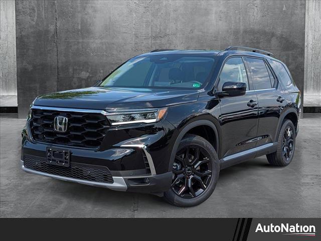 new 2025 Honda Pilot car, priced at $53,680