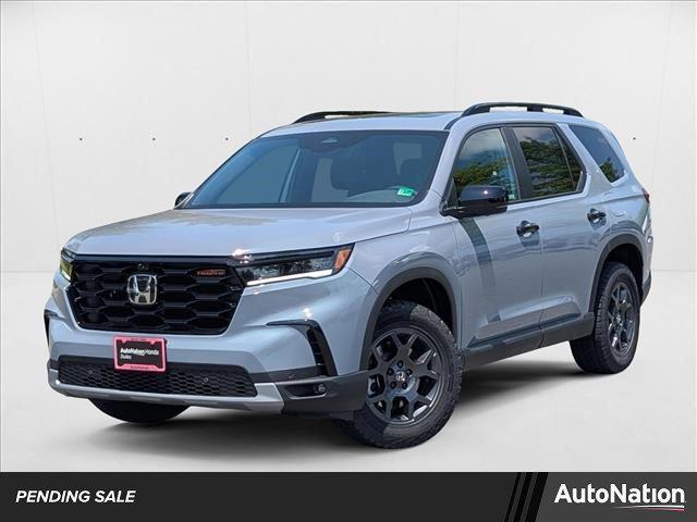 new 2025 Honda Pilot car, priced at $51,305