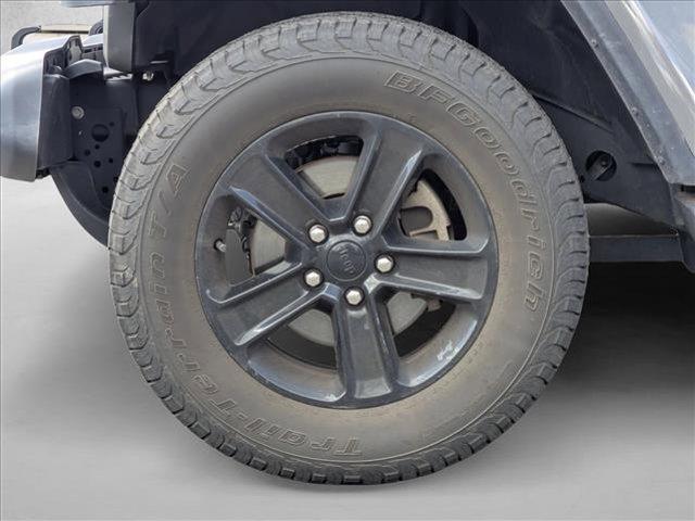 used 2021 Jeep Wrangler Unlimited car, priced at $26,492