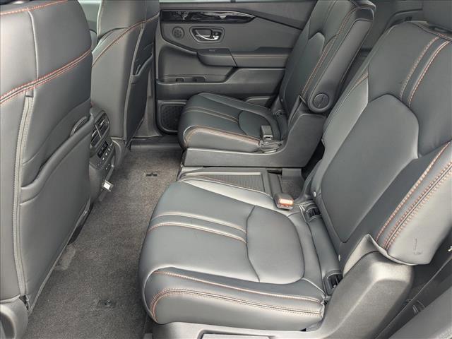 new 2025 Honda Pilot car, priced at $51,350