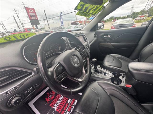 used 2019 Jeep Cherokee car, priced at $13,995