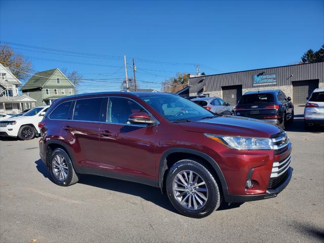 used 2019 Toyota Highlander car, priced at $27,995