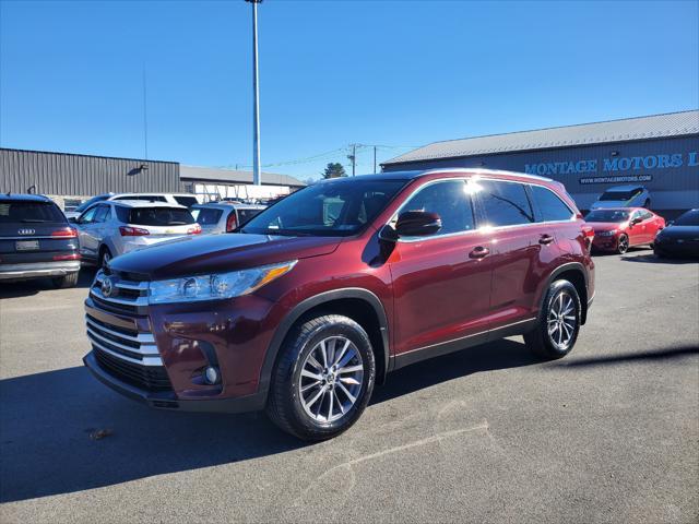 used 2019 Toyota Highlander car, priced at $27,995