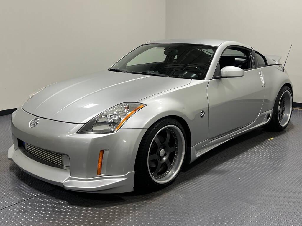 used 2004 Nissan 350Z car, priced at $15,999