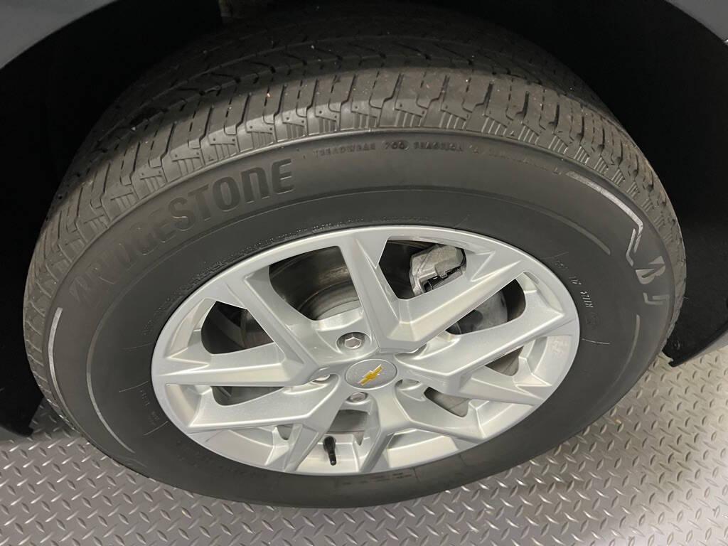 used 2022 Chevrolet Equinox car, priced at $22,999