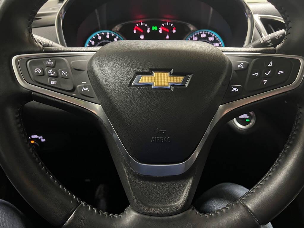 used 2022 Chevrolet Equinox car, priced at $22,999
