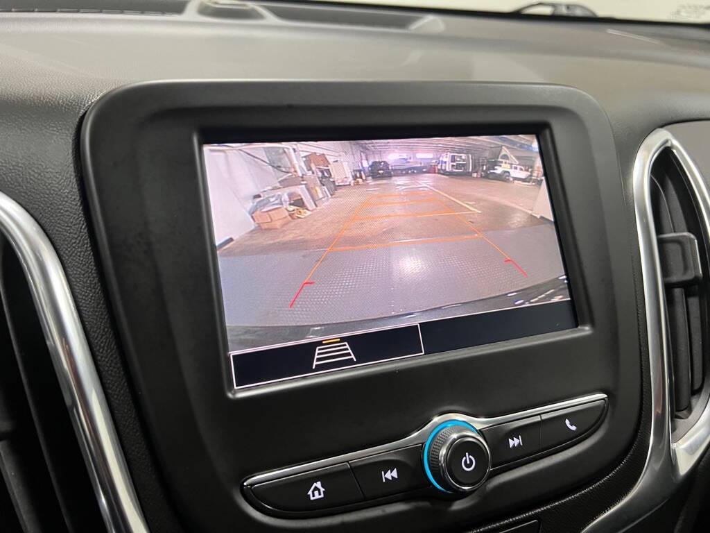 used 2022 Chevrolet Equinox car, priced at $22,999