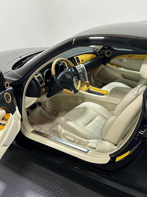 used 2002 Lexus SC 430 car, priced at $9,999