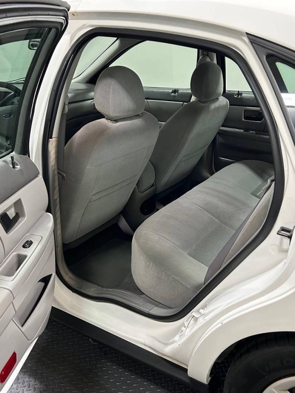 used 2007 Ford Taurus car, priced at $4,999