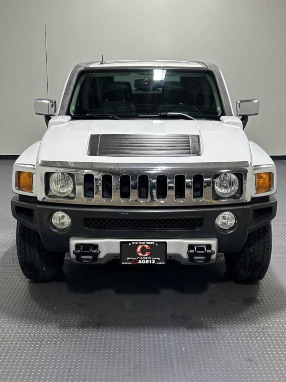 used 2009 Hummer H3 car, priced at $15,499