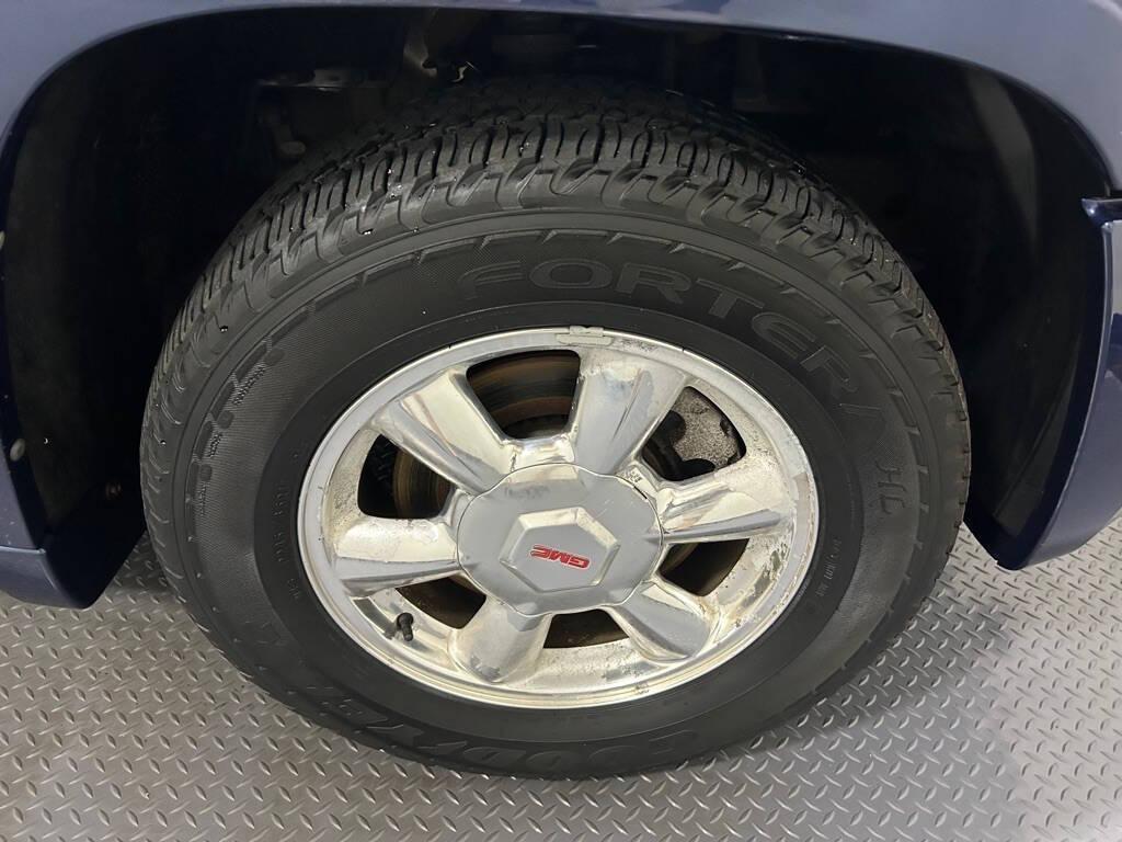 used 2004 GMC Envoy XUV car, priced at $4,999