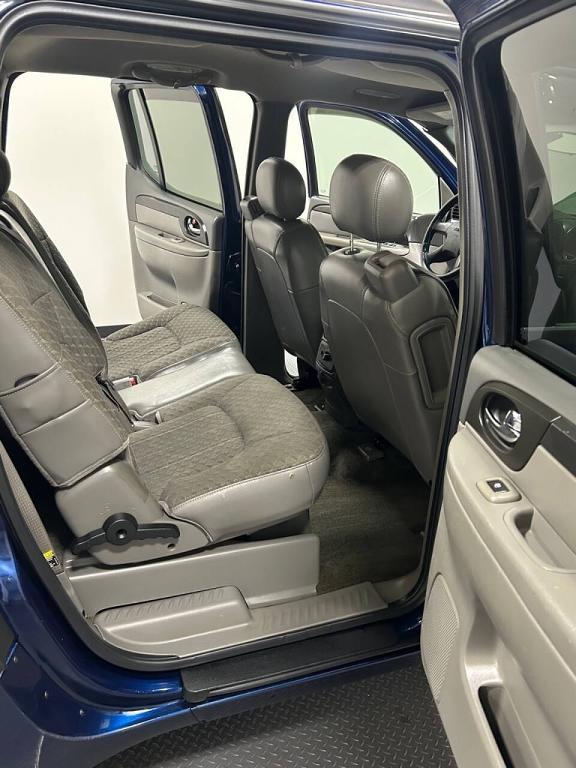 used 2004 GMC Envoy XUV car, priced at $4,999
