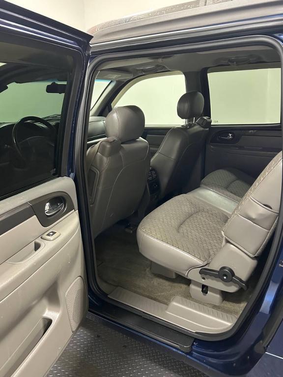 used 2004 GMC Envoy XUV car, priced at $4,999
