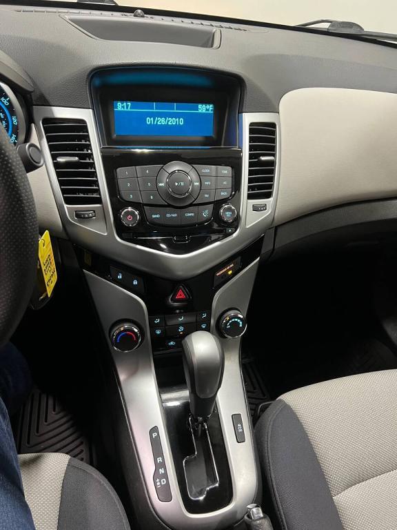 used 2014 Chevrolet Cruze car, priced at $8,999