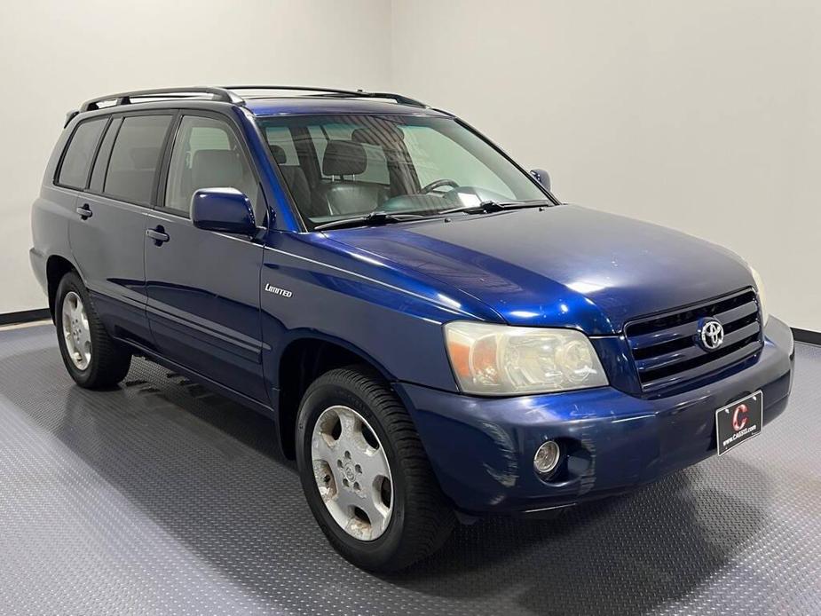 used 2004 Toyota Highlander car, priced at $4,999