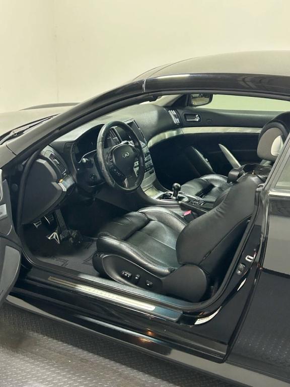 used 2009 INFINITI G37 car, priced at $10,999