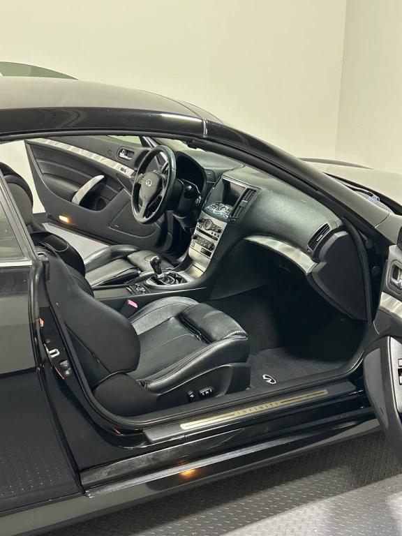 used 2009 INFINITI G37 car, priced at $10,999