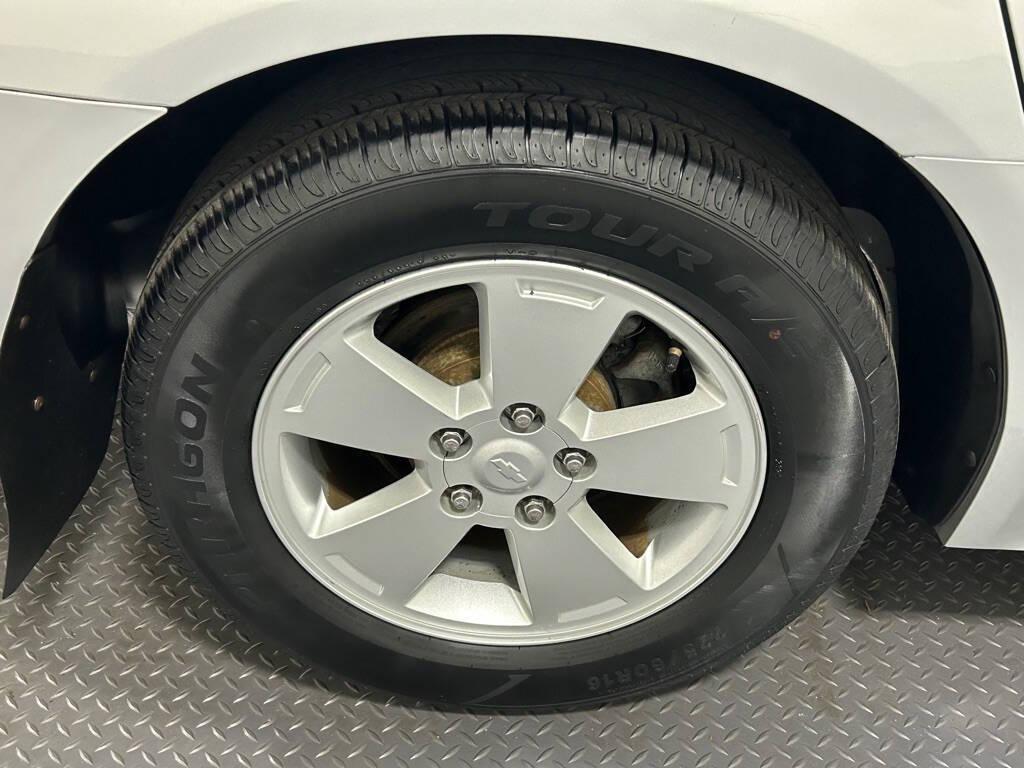 used 2009 Chevrolet Impala car, priced at $6,999