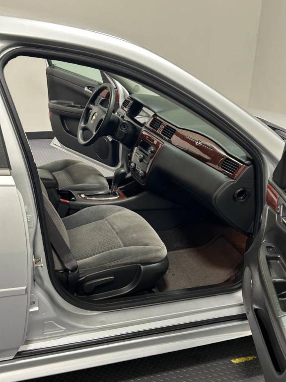 used 2009 Chevrolet Impala car, priced at $6,999