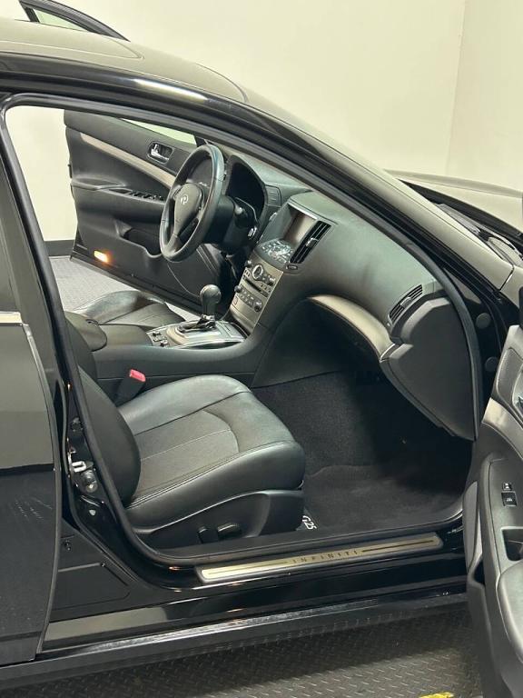 used 2011 INFINITI G25x car, priced at $13,799
