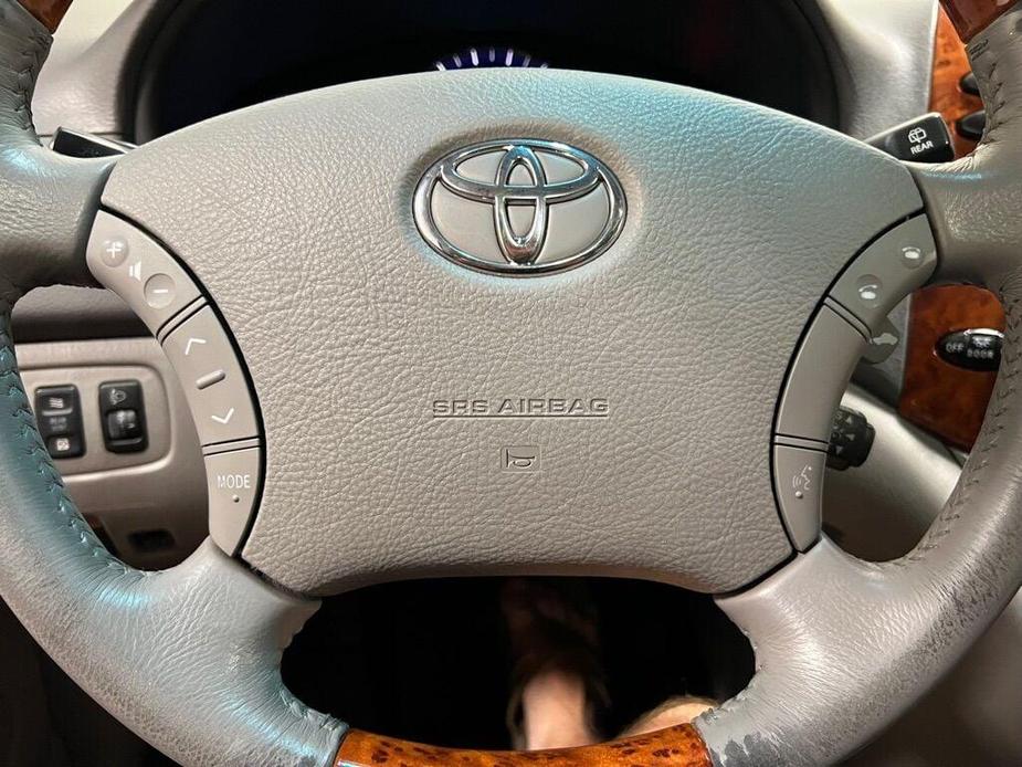 used 2007 Toyota Sienna car, priced at $8,999