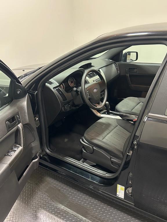 used 2009 Ford Focus car, priced at $5,799