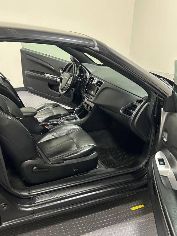 used 2011 Chrysler 200 car, priced at $9,999