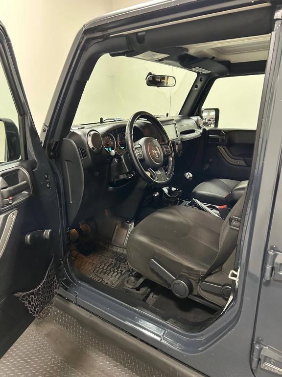 used 2016 Jeep Wrangler Unlimited car, priced at $13,999