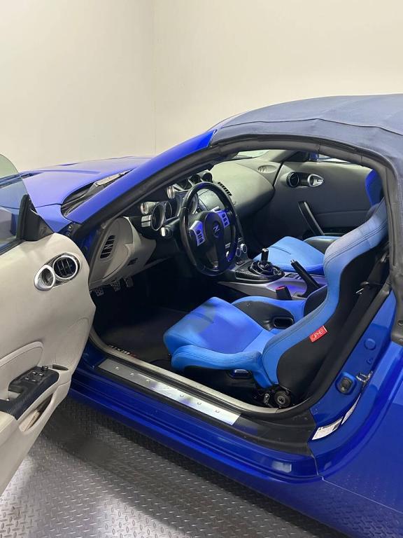 used 2006 Nissan 350Z car, priced at $12,999