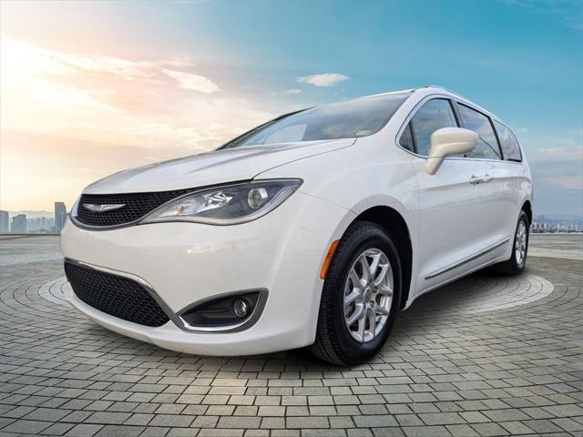 used 2020 Chrysler Pacifica car, priced at $15,977