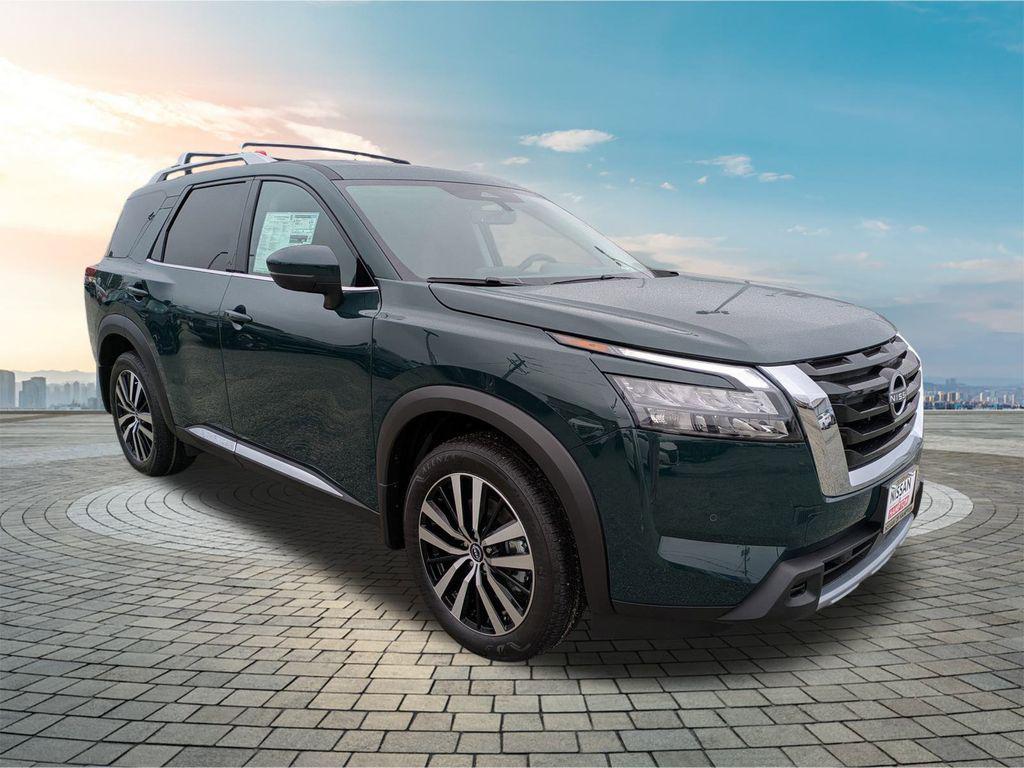 new 2025 Nissan Pathfinder car, priced at $48,722
