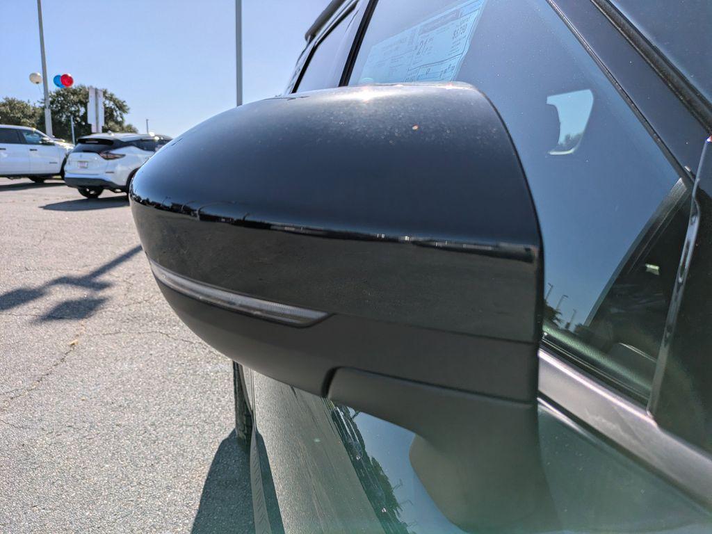 new 2025 Nissan Pathfinder car, priced at $37,357